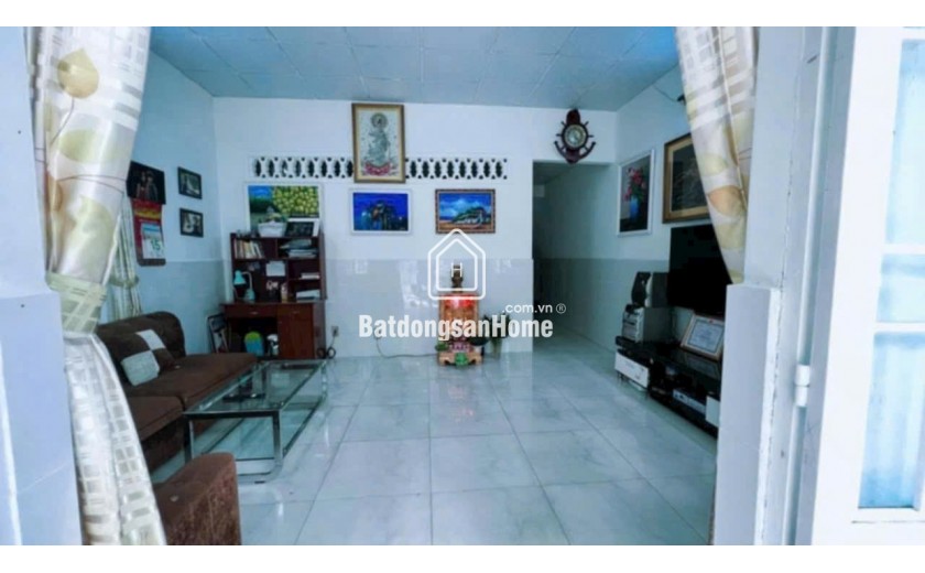 Chủ bán gấp nhà 2 tầng Âu Cơ – ngang 6,47m – đường 5m ô tô